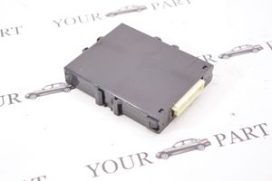 Lexus RX 330 - 350 - 400H Moduł sterowania Gateway 8911148100