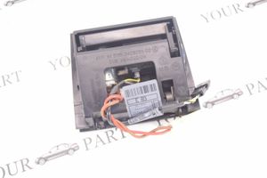 BMW X3 E83 Accendisigari anteriore 3428288