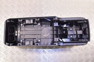 Lexus RX 330 - 350 - 400H Keskikonsoli 5881348020