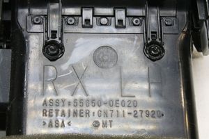 Lexus RX 330 - 350 - 400H Boczna kratka nawiewu deski rozdzielczej 556500E020