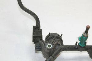 Lexus RX 330 - 350 - 400H Listwa wtryskowa 