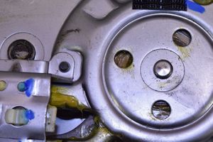 Lexus RX 300 Tavaratilan luukun hydrauliikkasarja 42710710030