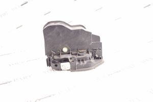 BMW X3 F25 Etuoven lukko 7276673