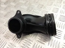 BMW X1 F48 F49 Turboahtimen ilmanoton letku 4947758500