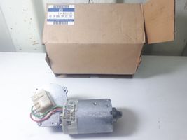 Opel Kadett E Moteur d'essuie-glace 90181120