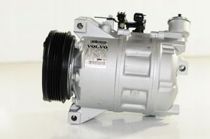 Volvo XC70 Compressore aria condizionata (A/C) (pompa) 30780459