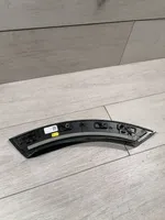 Audi e-tron Задняя арка 4KE854820