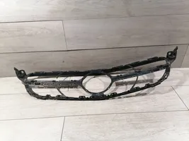 Mercedes-Benz C W205 Grille calandre supérieure de pare-chocs avant A2058800307