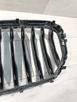 BMW X5 G05 Grotelės priekinės 7454888