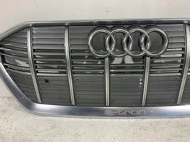 Audi e-tron Etupuskurin ylempi jäähdytinsäleikkö 4KE853651