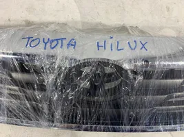 Toyota Hilux (AN10, AN20, AN30) Front bumper upper radiator grill 