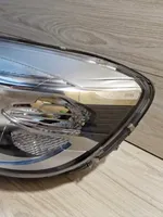 BMW 2 F46 Lampa przednia 