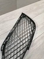 Mercedes-Benz C W205 Grille inférieure de pare-chocs avant A2058852823