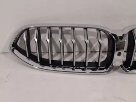 BMW 8 G14 Maskownica / Grill / Atrapa górna chłodnicy 7449425