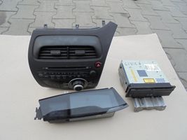 Honda Civic X Radio/CD/DVD/GPS-pääyksikkö 