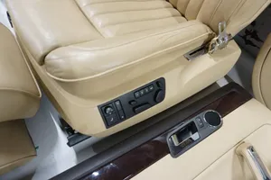 Volkswagen Phaeton Seat set 