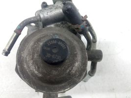 Toyota Avensis T270 Pompa del carburante meccanica 233000R069