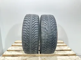Ford Focus Neumáticos de invierno/nieve con tacos R16 