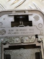 Citroen Jumper Wewnętrzna lampka bagażnika 735244962