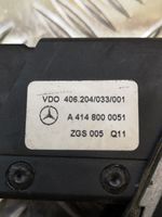 Mercedes-Benz Vaneo W414 Siłownik klapki wlewu paliwa A4148000051