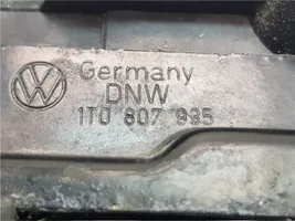 Volkswagen Caddy Etupuskurin kannake 1T0807935