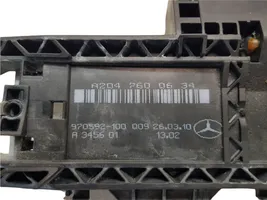 Mercedes-Benz C AMG W204 Support poignée extérieur de porte avant A2047600634