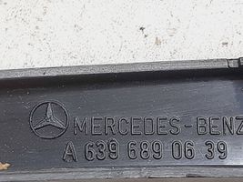 Mercedes-Benz Vito Viano W639 Paneelin lista A6396890639