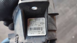 Renault Master III Feu antibrouillard avant 8200002470