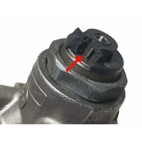 Volkswagen Golf V Pompe d'injection de carburant à haute pression 03C127025R