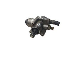 Volkswagen Golf V Polttoaineen ruiskutuksen suurpainepumppu 03C127025R