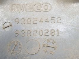 Iveco Daily 40.8 Mozzo/copricerchi/borchia della ruota R16 93820281