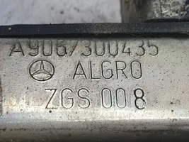 Mercedes-Benz Sprinter W906 Cerradura de puerta de carga A9067300435