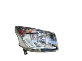 Renault Trafic III (X82) Phare frontale 260105469R