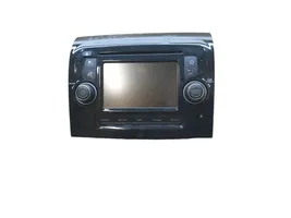 Peugeot Boxer Radio/CD/DVD/GPS-pääyksikkö E810R048119