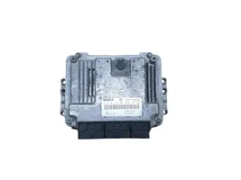 Renault Trafic II (X83) Calculateur moteur ECU 0281013018