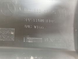Mercedes-Benz ML AMG W166 Aizmugurē bampera stūra daļa A1668856225