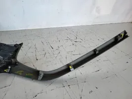 Mazda 3 Griglia superiore del radiatore paraurti anteriore BCKN-50771