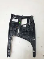 BMW 5 G30 G31 Kita panelės detalė 