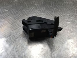 Hyundai i40 Hand parking brake switch 39R2HY1000