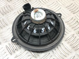 Renault Clio III Enceinte de porte arrière 8200110683