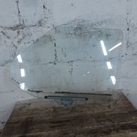 Volkswagen Multivan T4 Front door window glass four-door E143R001352