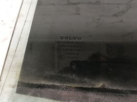 Volvo XC70 Основное стекло задних дверей E243R001105