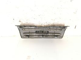 Isuzu Trooper Maskownica / Grill / Atrapa górna chłodnicy 