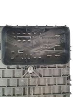 Volkswagen Polo IV 9N3 Module de fusibles 3C0937125