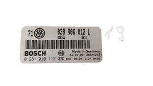 Volkswagen Golf IV Calculateur moteur ECU 038906012L