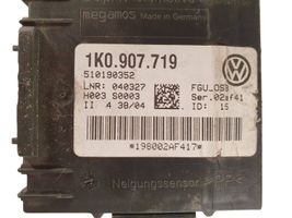 Volkswagen Golf V Boîtier module alarme 1K0907719