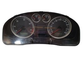 Volkswagen PASSAT B5.5 Geschwindigkeitsmesser Cockpit 3B0920826A