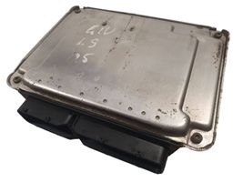 Volkswagen Golf IV Calculateur moteur ECU 038906012L