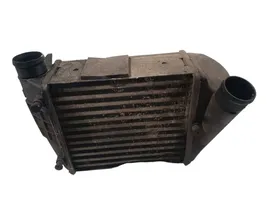 Audi A6 S6 C6 4F Chłodnica powietrza doładowującego / Intercooler 8E0145806L