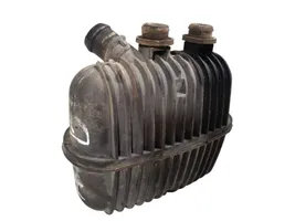 Audi A4 S4 B7 8E 8H Vacuum air tank 8E0129955